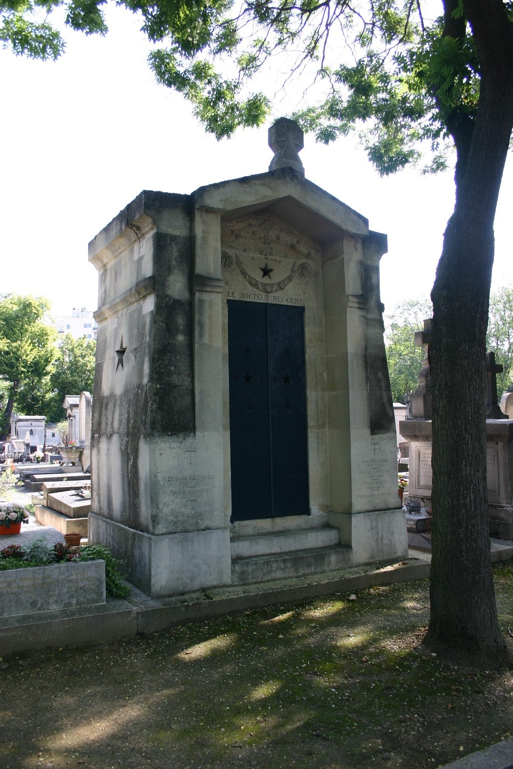 Joseph Recamier's tomb, Montparnasse Cemetery, Paris - 01.JPG